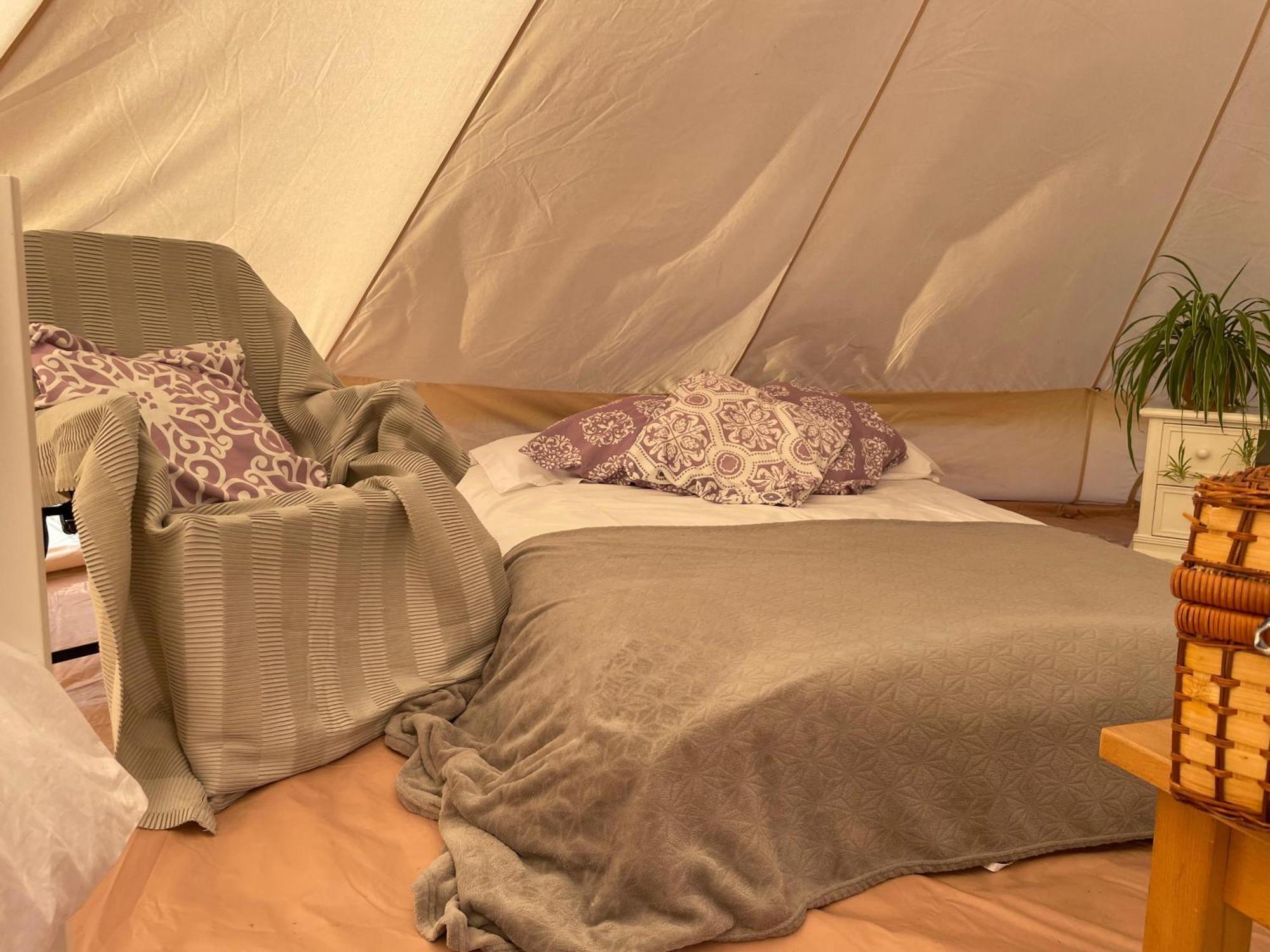 Trevena Cross Glamping & Camping 헬스턴 외부 사진