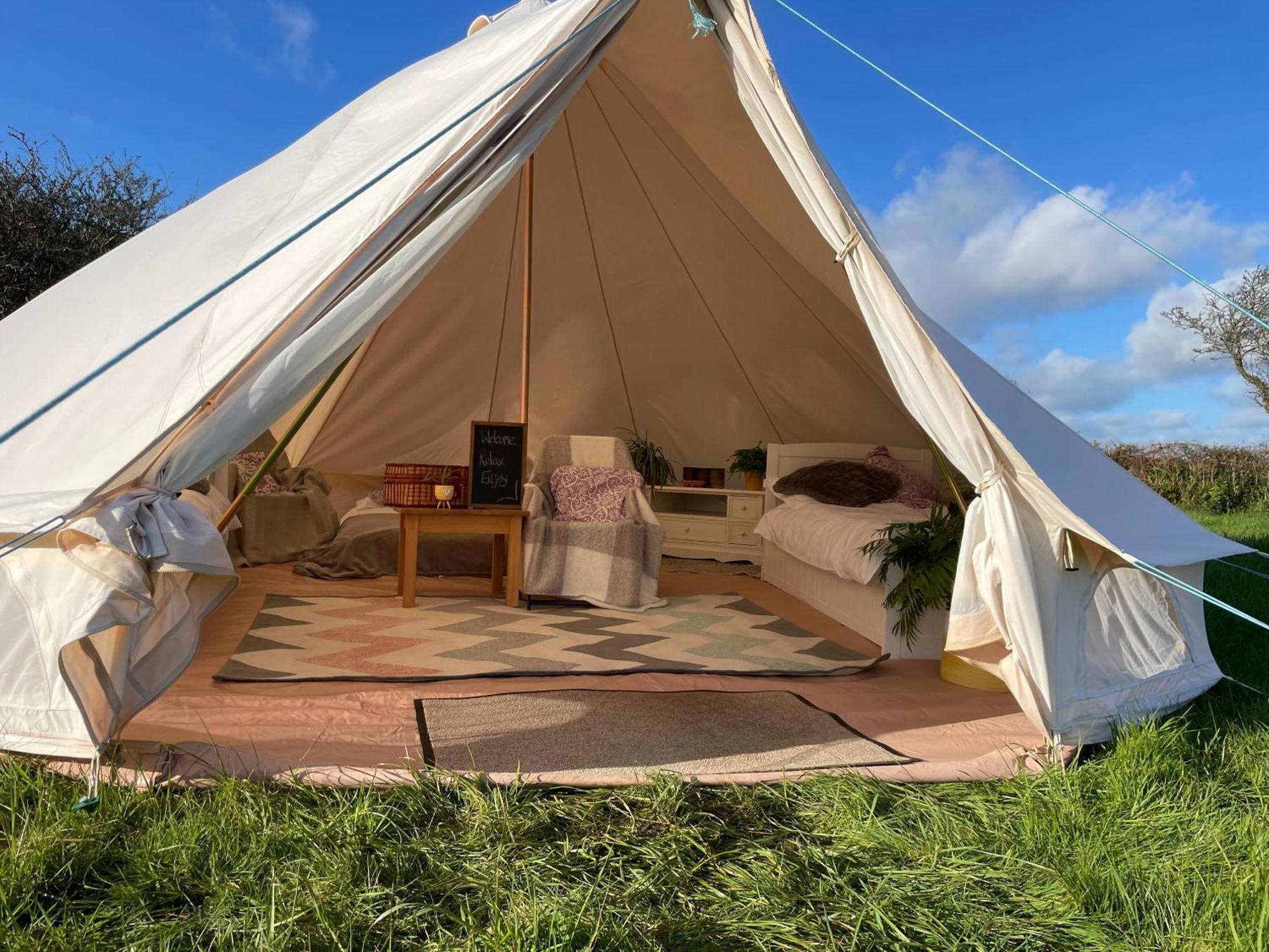 Trevena Cross Glamping & Camping 헬스턴 외부 사진