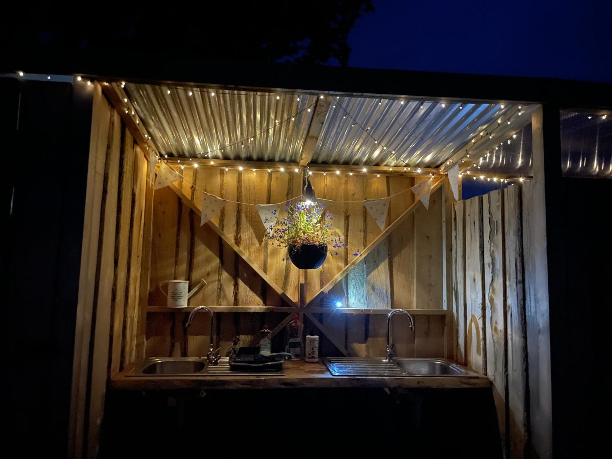 Trevena Cross Glamping & Camping 헬스턴 외부 사진